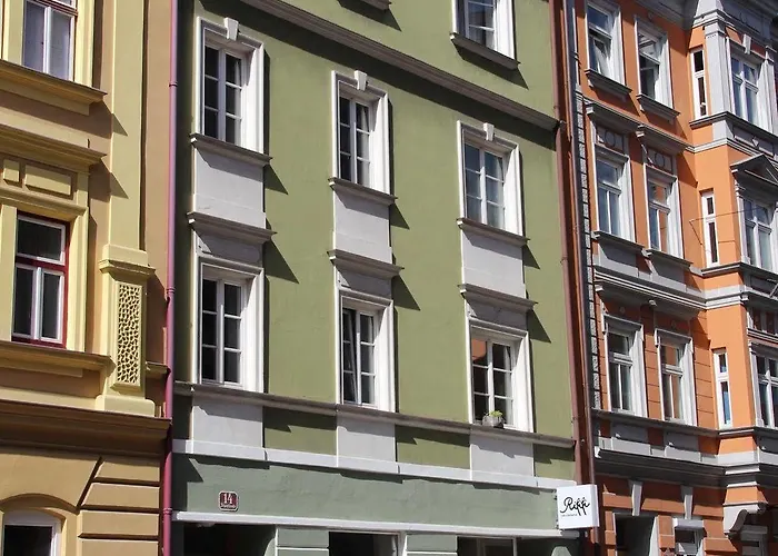 S14 & Hotel Innsbruck