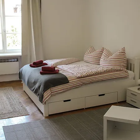 S14 & * Ίνσμπρουκ