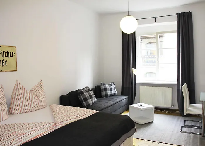 S14 & Ξενοδοχείο Ίνσμπρουκ